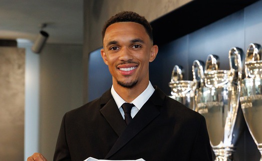 Trent Alexander-Arnold làm được điều đặc biệt ngay trong ngày ký hợp đồng với Real Madrid