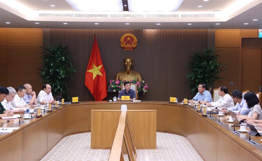 Chính phủ ban hành các Nghị định về phân quyền, phân cấp; phân định thẩm quyền của chính quyền địa phương 2 cấp