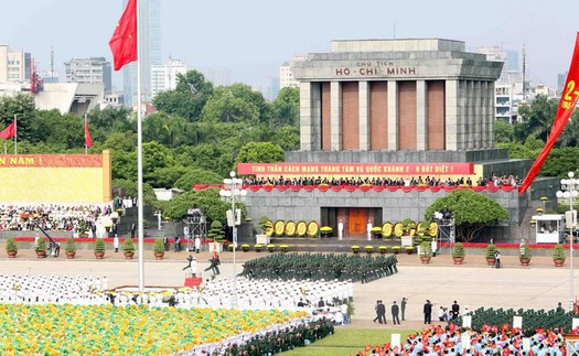Khẩn trương hoàn thiện ban hành Đề án diễu binh, diễu hành trong tháng 6/2025