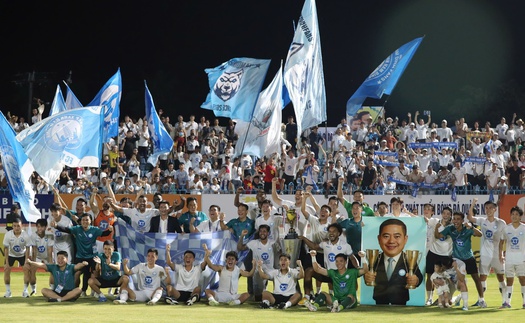 Nam Định bảo vệ ngôi vô địch V-League trước 1 vòng đấu