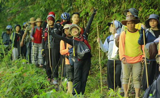 Trekking đường núi: Xu hướng "xê dịch" mới của giới trẻ
