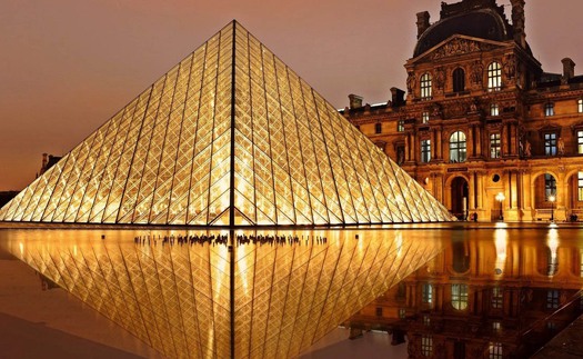 Bảo tàng Louvre đóng cửa: Khủng hoảng từ bên trong hay áp lực từ đám đông?