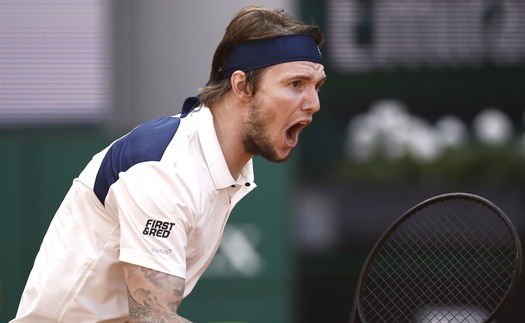 Bí quyết thành công của tay vợt Kazakhstan đầu tiên lọt vào tứ kết một giải Grand Slam