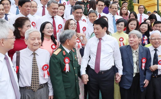Chủ tịch nước: Báo chí phải luôn là người đồng hành tỉnh táo và tin cậy trong hành trình cùng đất nước bước vào kỷ nguyên mới