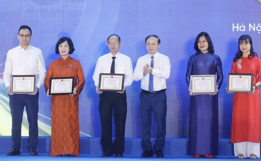 Bế mạc Hội báo toàn quốc 2025: Thông tấn xã Việt Nam giành giải A Gian trưng bày ấn tượng