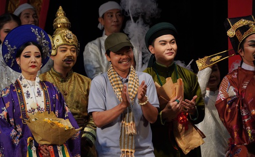 Hoàng Duẩn - "Chạm" vào chiều sâu nhân văn của lịch sử