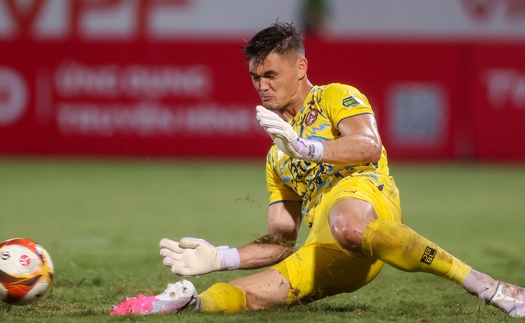 Văn Lâm, Patrik Lê Giang và góc nhìn về chuyển nhượng V-League
