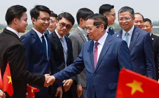Thủ tướng Phạm Minh Chính tới Thiên Tân bắt đầu dự Diễn đàn Kinh tế thế giới và làm việc tại Trung Quốc
