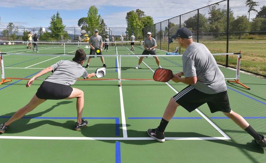 Câu nói gây tranh cãi cộng đồng mạng: 'Lương dưới 10 triệu đồng đừng nên chơi pickleball'
