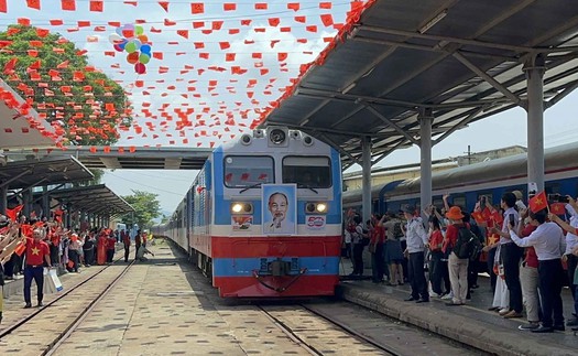 Tàu Thống Nhất Bắc – Nam dẫn đầu danh sách 24 hành trình tàu hỏa ấn tượng nhất thế giới năm 2025