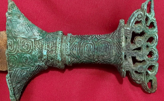 Văn hóa Đông Sơn - Chiến tranh và Hòa bình (kỳ 19): Cùng chiêm ngưỡng một vài thanh kiếm Đông Sơn bí ẩn