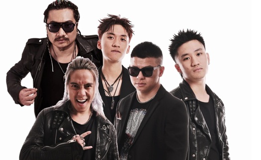"Suốt tám trăm đêm" - Một hành trình nội tâm bên lề rock!