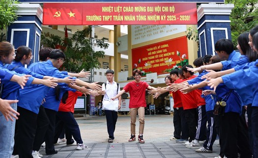 Kỳ thi tốt nghiệp THPT 2025: Thí sinh Hà Nội thấy thú vị với chủ đề nghị luận xã hội đề thi Ngữ văn