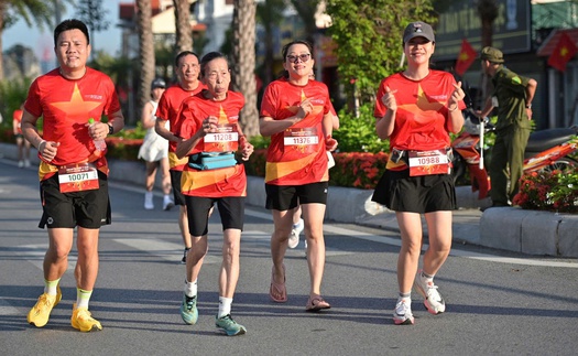Nhiều gia đình tham gia giải chạy phong trào "Chung một quyết tâm – Vì cộng đồng không ma túy”