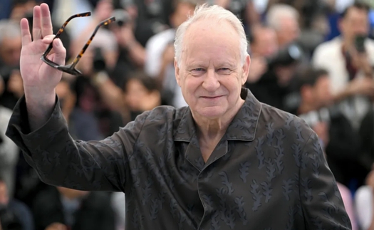 Stellan Skarsgard: Nam diễn viên gạo cội Thụy Điển vẫn tỏa sáng ở tuổi U80