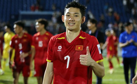 Tiền vệ Hai Long: ‘Mục tiêu của đội tuyển Việt Nam là 3 điểm trước Malaysia’