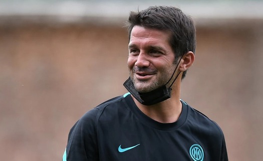 Serie A và những dấu hỏi có sọc xanh-đen