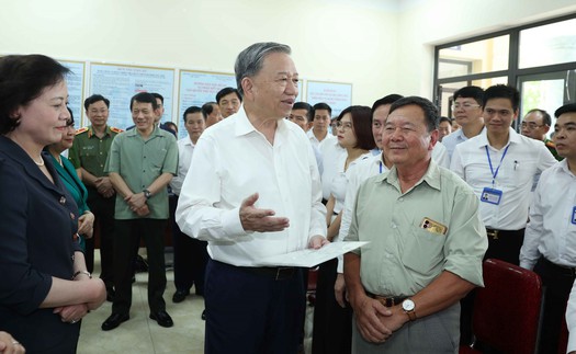 Tổng Bí thư Tô Lâm kiểm tra hoạt động của chính quyền địa phương hai cấp tại xã Phúc Thịnh, Hà Nội