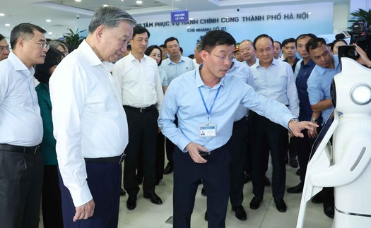 Tổng Bí thư Tô Lâm thăm, kiểm tra hoạt động tại Trung tâm hành chính công Hà Nội