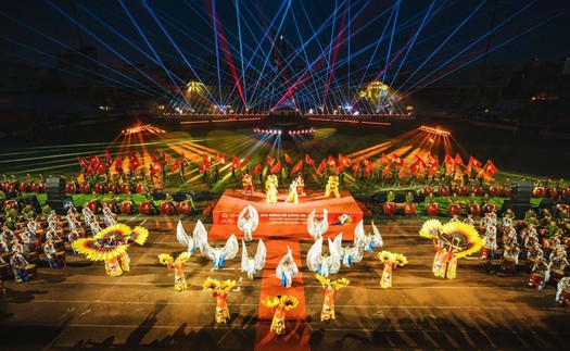Giọng ca Việt tỏa sáng tại Lễ khai mạc Giải bóng đá Công an, Cảnh sát các nước ASEAN mở rộng 2025