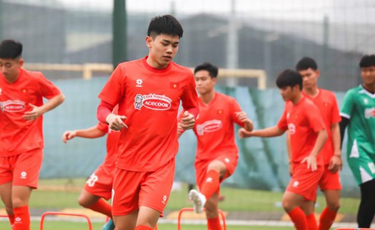 HLV Kim Sang Sik: ‘Tôi không muốn tạo áp lực lớn lên cầu thủ’