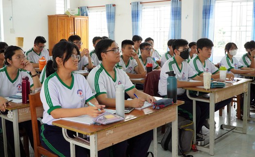 Chuẩn hóa giáo dục chuyên, tạo nền tảng phát triển nhân tài quốc gia