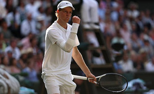 Jannik Sinner vượt mặt Djokovic và Federer, lập kỷ lục đặc biệt ở tuổi 23