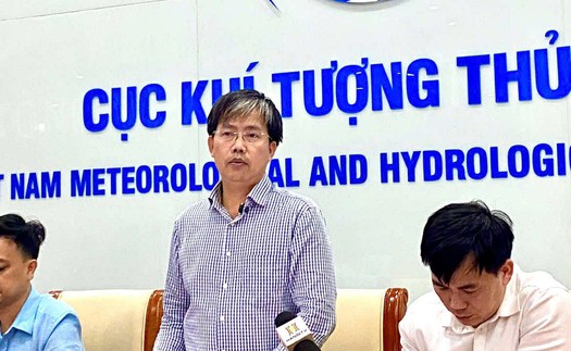 Giám đốc Trung tâm Dự báo Khí tượng Thủy văn Quốc gia Mai Văn Khiêm: Trưa mai, bão số 3 giật cấp 13 đổ bộ đất liền
