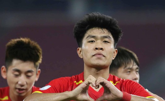 Đình Bắc tỏa sáng từ ghế dự bị, Việt Nam thắng Campuchia để vào bán kết U23 Đông Nam Á 2025