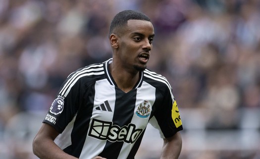 Vì sao Isak đột nhiên 'mất tích' ở Newcastle United?