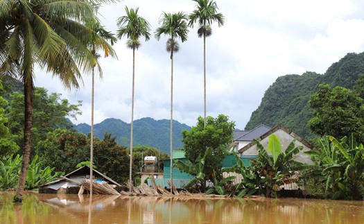 Nghệ An: 1 người chết, 1 người mất tích, hàng nghìn ngôi nhà bị ngập do mưa lũ
