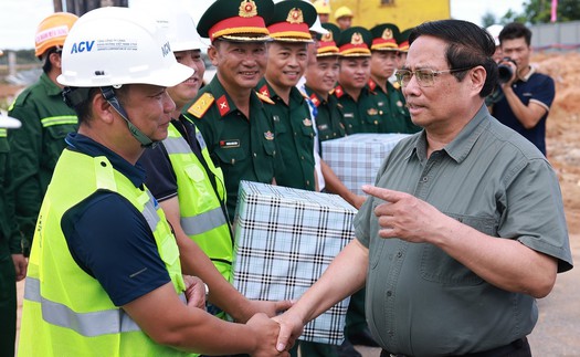 Thủ tướng Phạm Minh Chính: Khẩn trương đưa Nhà ga T2 sân bay Đồng Hới vào phục vụ nhân dân