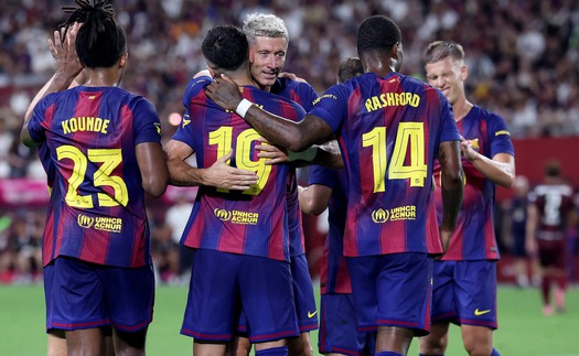 Rashford ra mắt ở Barcelona, nhưng Dro mới khiến Hansi Flick vỗ tay