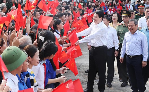 Chủ tịch nước kiểm tra việc vận hành chính quyền hai cấp tại Quảng Ninh