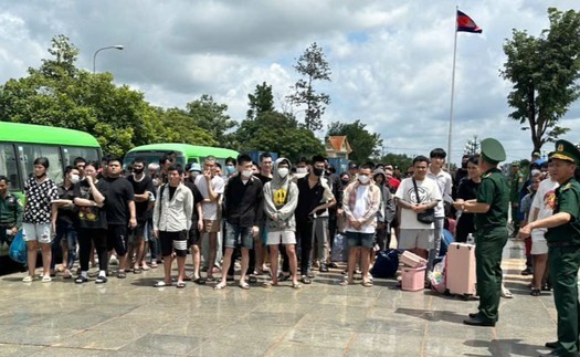 Tiếp nhận 85 công dân Việt Nam từ Campuchia