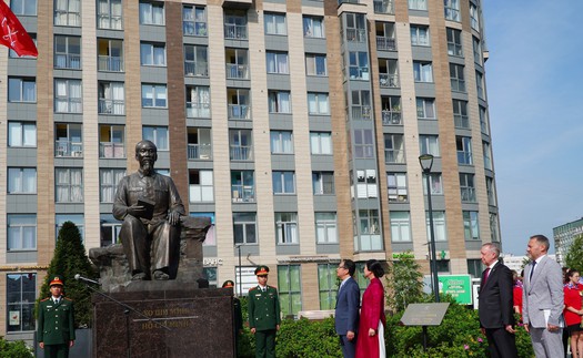 Khánh thành Quảng trường Hồ Chí Minh tại St. Petersburg, LB Nga