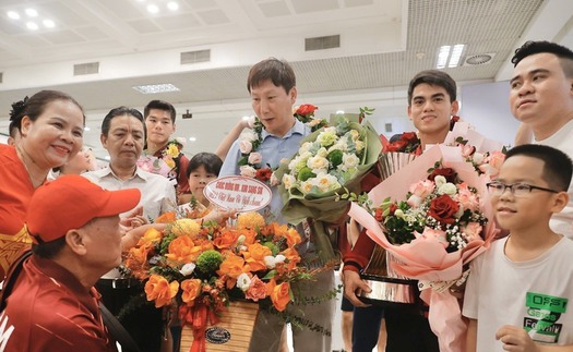 Tin nóng thể thao sáng 31/7: Cúp vô địch U23 Đông Nam Á đã về Hà Nội; Ronaldo tỏa sáng ngày trở lại