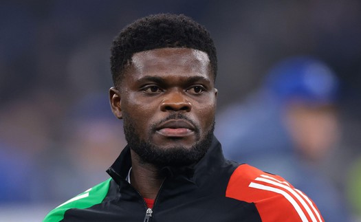 Vừa rời Arsenal vài ngày, Thomas Partey phải hầu tòa do bị cáo buộc hiếp dâm