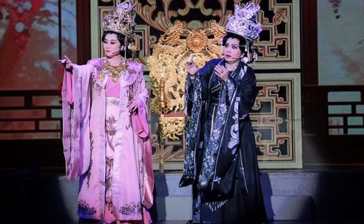 Cải lương "gõ cửa" khán giả trẻ