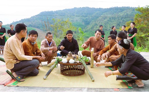 Gìn giữ đặc trưng phong tục văn hóa, tín ngưỡng của cộng đồng dân tộc Ơ Đu