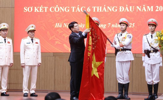 Chủ tịch nước dự Hội nghị sơ kết 6 tháng đầu năm 2025 của Bộ Công an