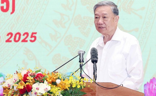 Tổng Bí thư dự gặp mặt kỷ niệm 80 năm Ngày truyền thống Công an nhân dân và ngành Ngoại giao