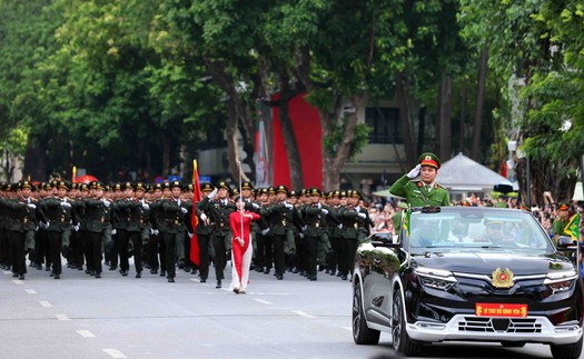 Hình ảnh Lễ diễu binh, diễu hành tại Ngày hội vì Thủ đô bình yên