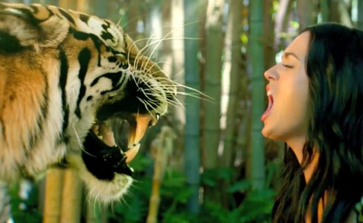 Ca khúc "Roar" của Katy Perry: Tiếng gầm được tính toán kỹ lưỡng