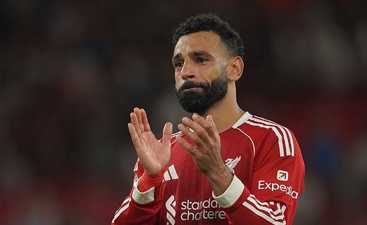 Salah bật khóc, tri ân Jota trong chiến thắng cảm xúc trước Bournemouth
