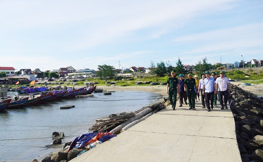 Quân đội duy trì 346.210 cán bộ, chiến sĩ cùng 8.200 phương tiện các loại ứng phó bão số 5
