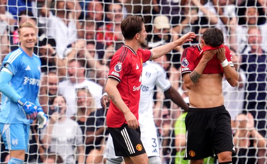 Bruno Fernandes đá hỏng phạt đền, MU đánh mất chiến thắng trước Fulham