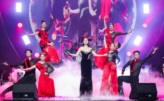 Không gian lãng mạn của "Thu hát cho người" với giọng ca Quang Dũng - Lệ Quyên