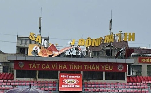 Sân Hà Tĩnh chịu ảnh hưởng của cơn bão số 5, BTC yêu cầu các CLB chủ động cập nhật tình hình