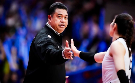 Nhận thất bại sau 5 set, HLV ĐT bóng chuyền nữ Thái Lan nói lời thật lòng 